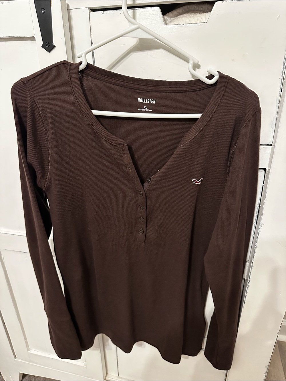 Hollister logo Henley